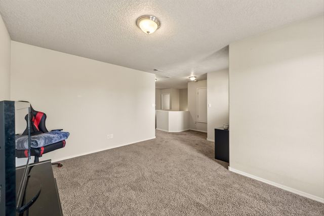 836 Kipuka Drive NW, Albuquerque, NM 87120
