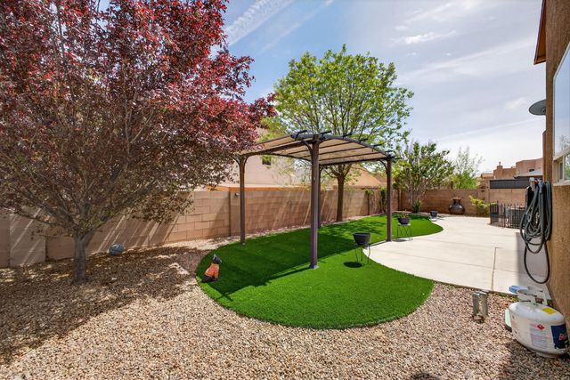 836 Kipuka Drive NW, Albuquerque, NM 87120