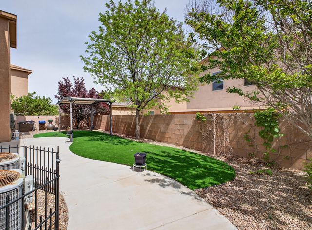 836 Kipuka Drive NW, Albuquerque, NM 87120