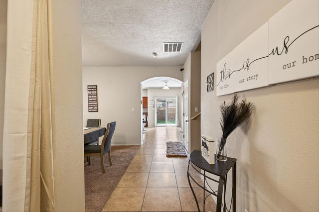 836 Kipuka Drive NW, Albuquerque, NM 87120