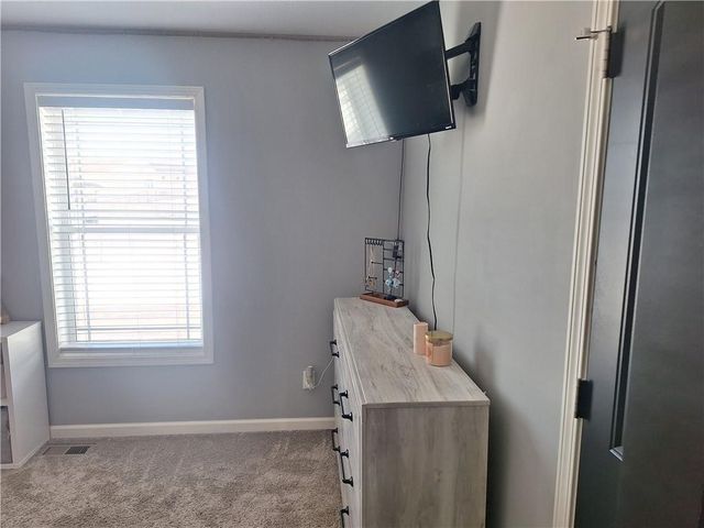 101 Lisa Avenue, Lathrop, MO 64465