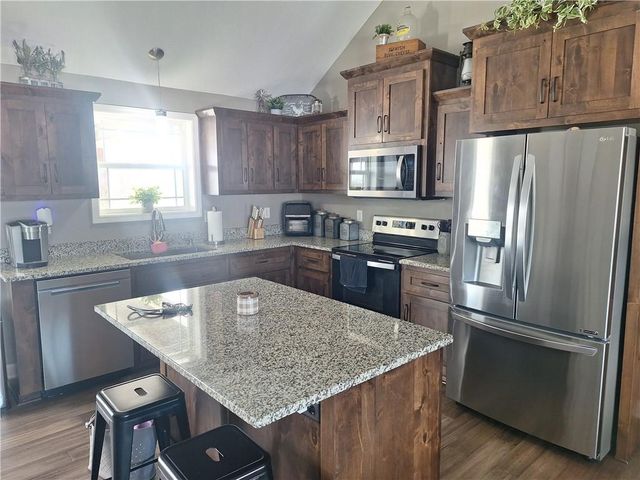 101 Lisa Avenue, Lathrop, MO 64465