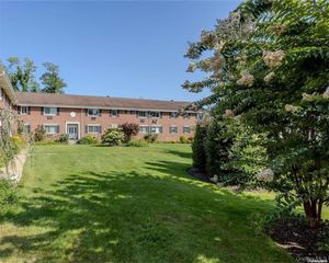 200 Merrick Road F, Amityville, NY 11701