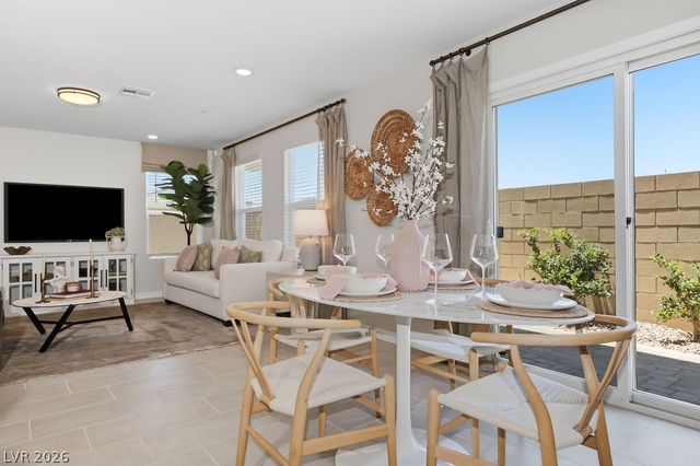 913 Cadence View Way, Henderson, NV 89011
