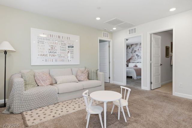 913 Cadence View Way, Henderson, NV 89011