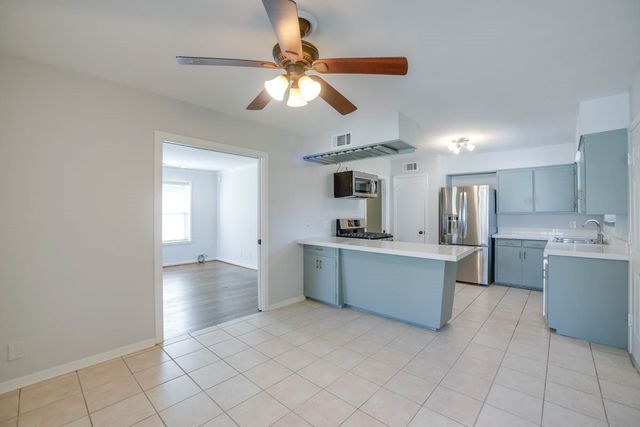 2140 Springhill Drive, Dallas, TX 75228