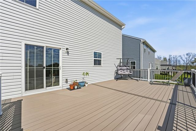417 Coventry Court, Lancaster Twp, PA 16037