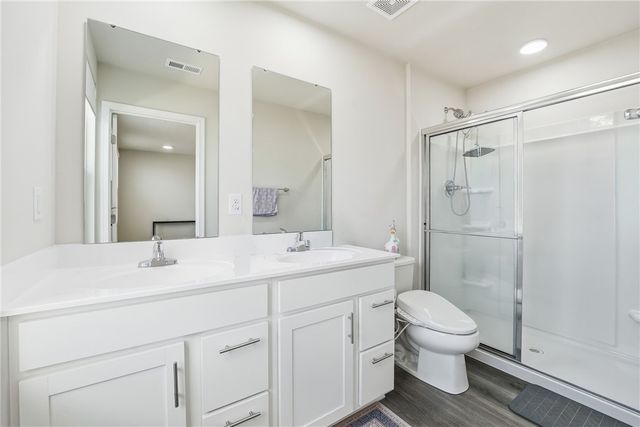 417 Coventry Court, Lancaster Twp, PA 16037