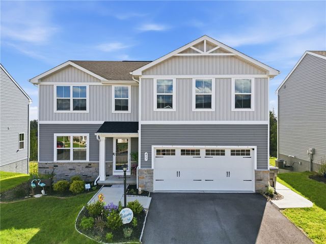417 Coventry Court, Lancaster Twp, PA 16037