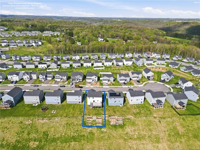 417 Coventry Court, Lancaster Twp, PA 16037