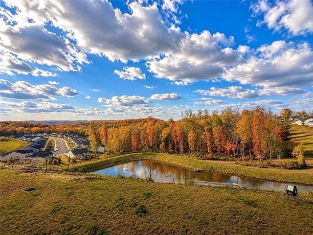 417 Coventry Court, Lancaster Twp, PA 16037