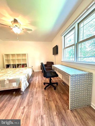 825 HUDSON DR, Yardley, PA 19067