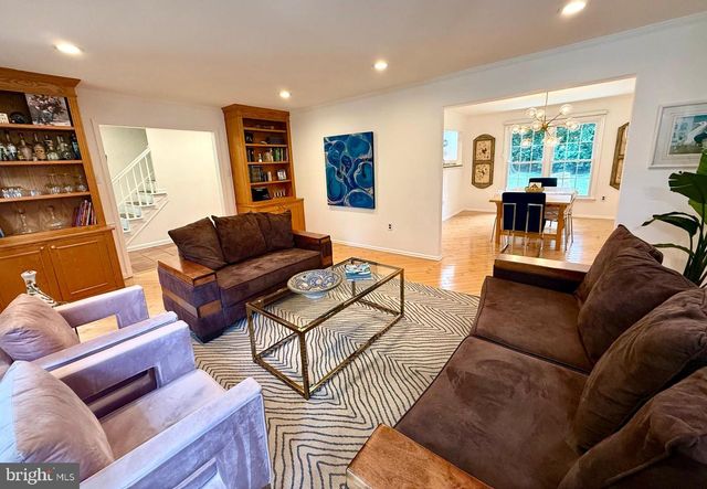 825 HUDSON DR, Yardley, PA 19067
