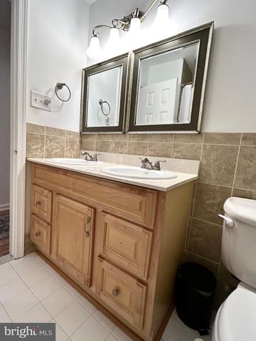 825 HUDSON DR, Yardley, PA 19067
