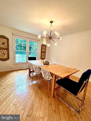 825 HUDSON DR, Yardley, PA 19067