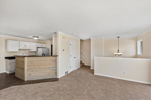 2313 117th Street E, Burnsville, MN 55337