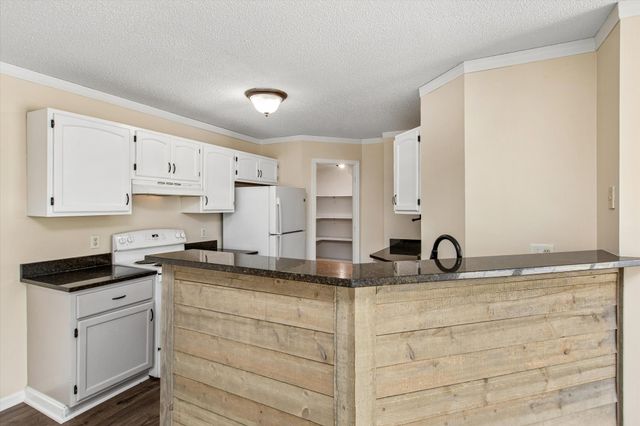 2313 117th Street E, Burnsville, MN 55337