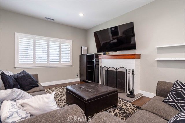 214 N 7th, Santa Paula, CA 93060