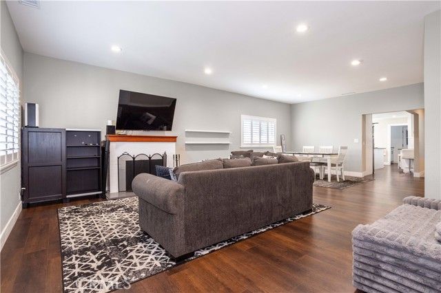 214 N 7th, Santa Paula, CA 93060