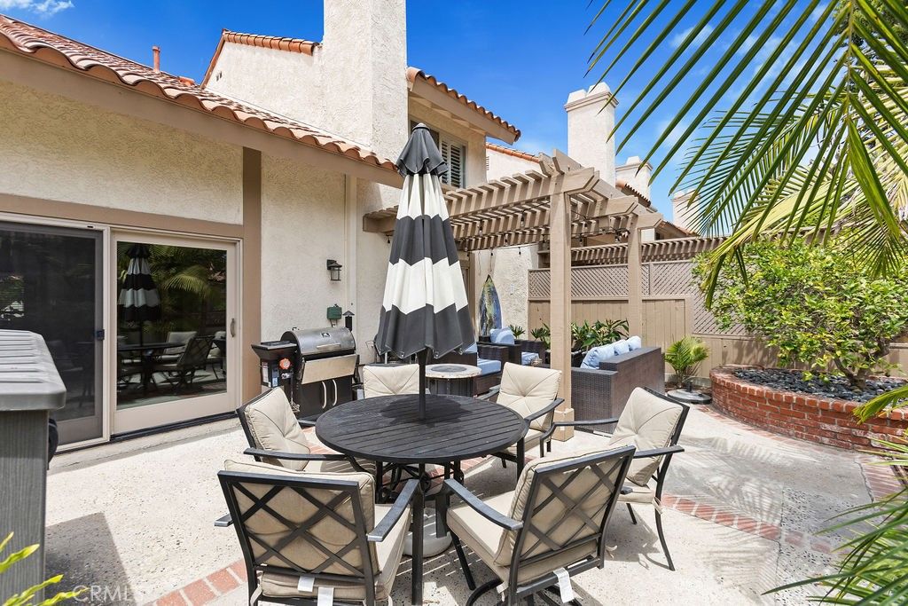 Image 22 of property listing at 20932 Coastview Lane, Huntington Beach, CA 92648