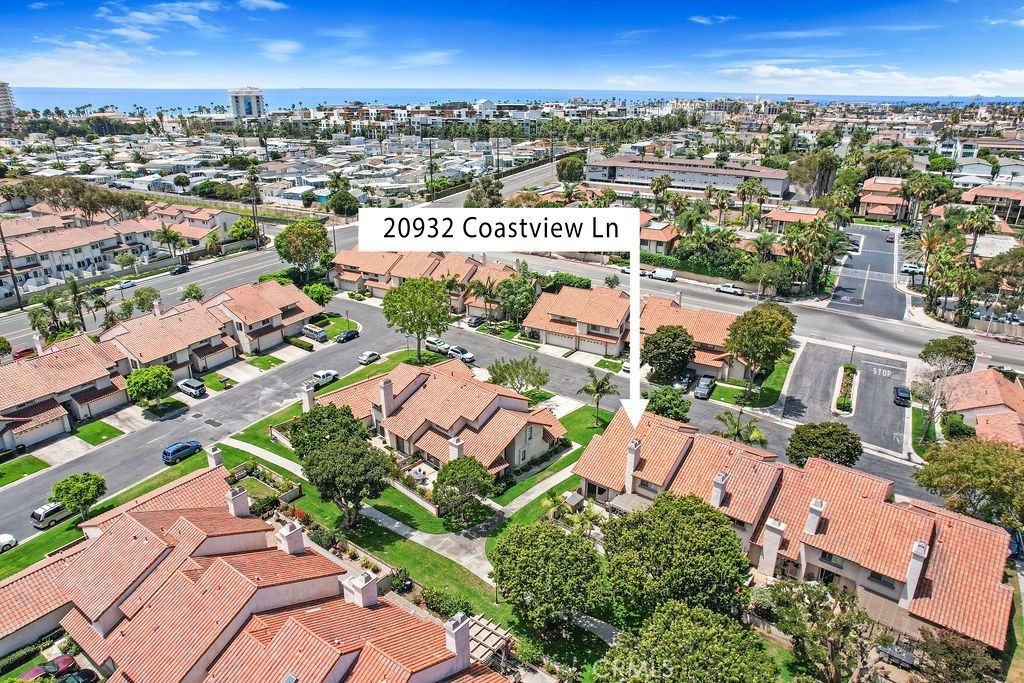 Image 29 of property listing at 20932 Coastview Lane, Huntington Beach, CA 92648