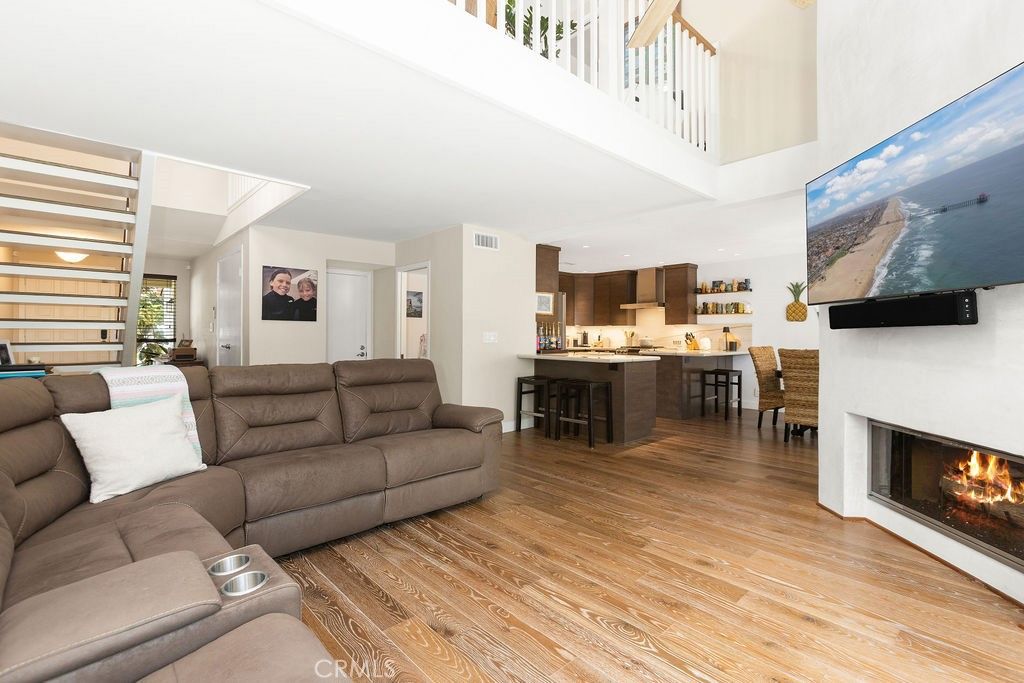 Image 9 of property listing at 20932 Coastview Lane, Huntington Beach, CA 92648