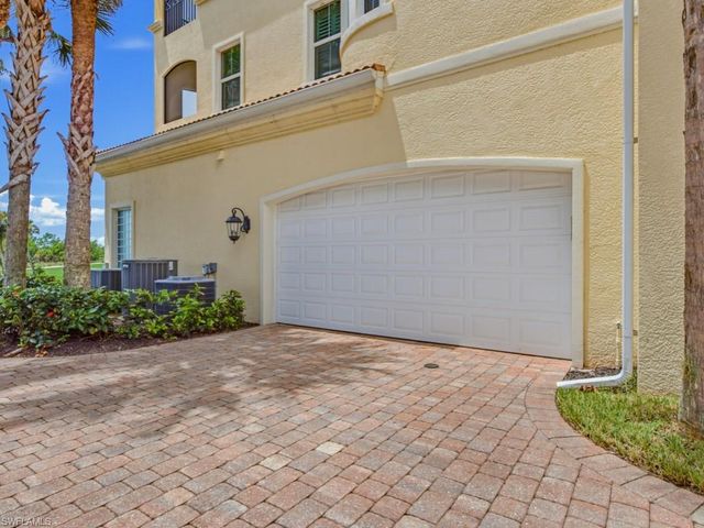 1446 Borghese LN 101, Naples, FL 34114