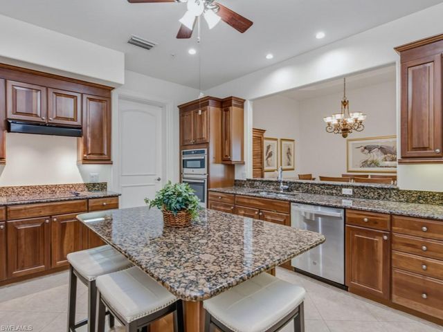 1446 Borghese LN 101, Naples, FL 34114