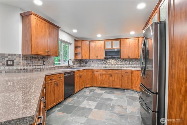 9430 NE 181st Lane, Bothell, WA 98011