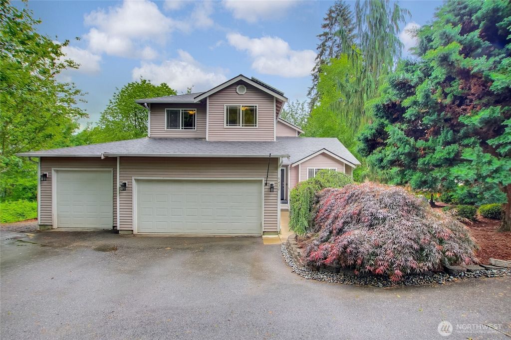 9430 NE 181st Lane, Bothell, WA 98011