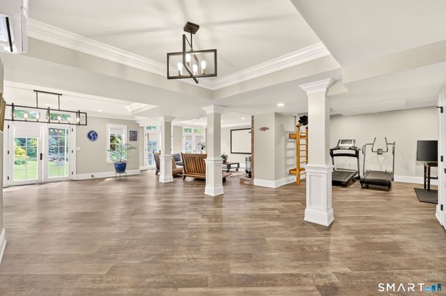14 Robkins Road, Avon, CT 06001