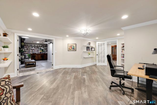 14 Robkins Road, Avon, CT 06001