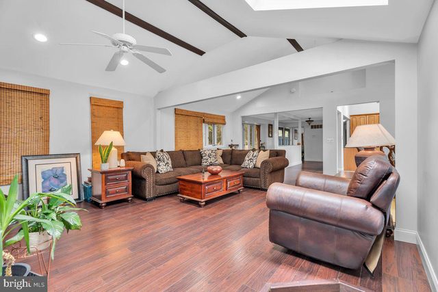 3 SOUTHGATE DR, Voorhees, NJ 08043
