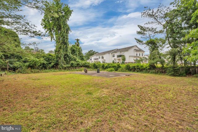 3 SOUTHGATE DR, Voorhees, NJ 08043