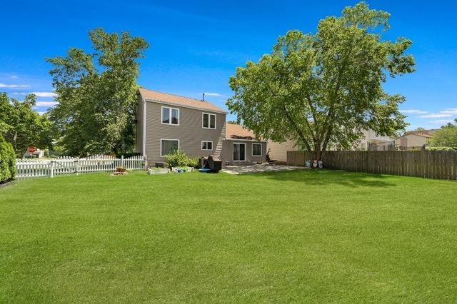 264 N Southport Road, Mundelein, IL 60060