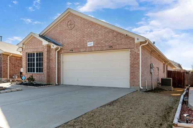 6337 Geneva Lane, Fort Worth, TX 76131
