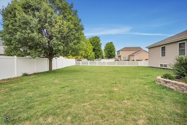 1613 Stefanie Lane, Bourbonnais, IL 60914