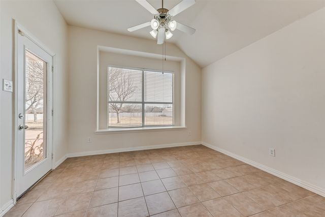 920 Melissa Drive, Waxahachie, TX 75167