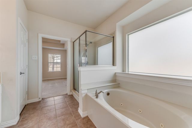 920 Melissa Drive, Waxahachie, TX 75167