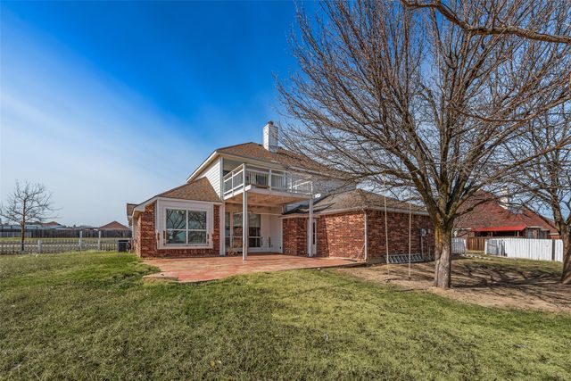 920 Melissa Drive, Waxahachie, TX 75167