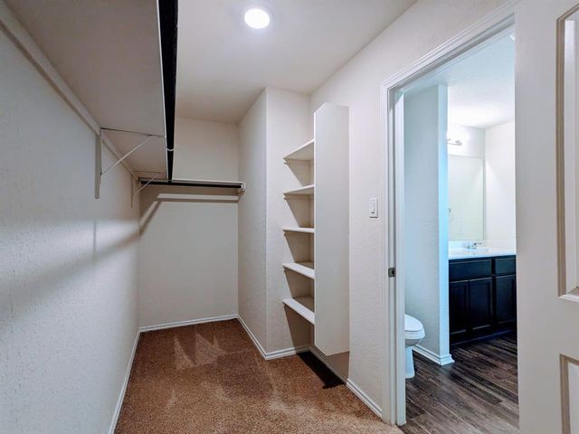 121 Dylan DR, San Marcos, TX 78666