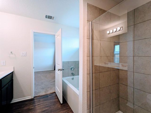 121 Dylan DR, San Marcos, TX 78666