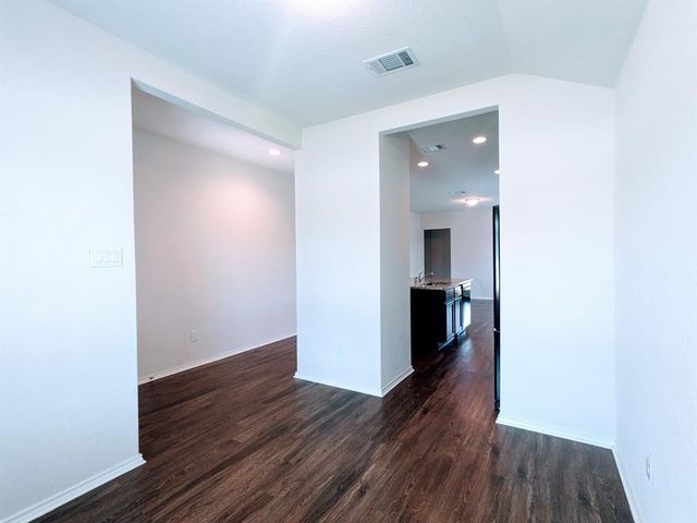 121 Dylan DR, San Marcos, TX 78666