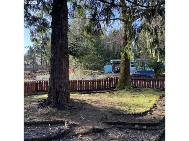 925 Sw DOLORES Dr, Waldport, OR 97394