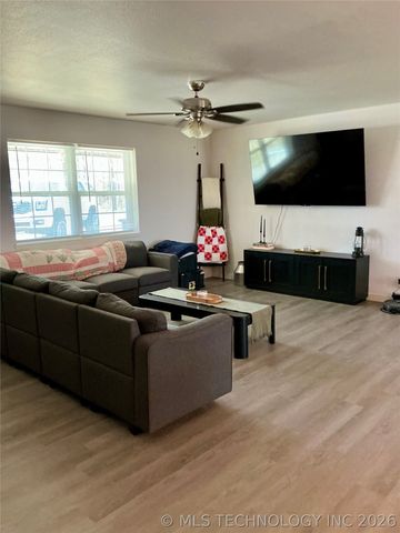 8354 N Hwy 82, Spavinaw, OK 74366