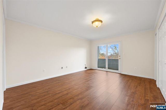 8 Domessina Lane C1, Caldwell, NJ 07006