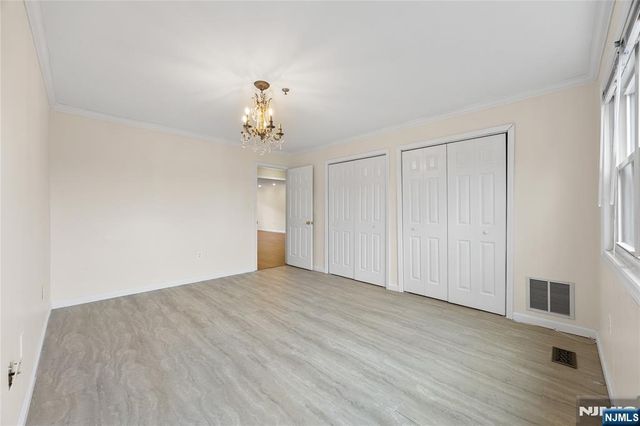 8 Domessina Lane C1, Caldwell, NJ 07006