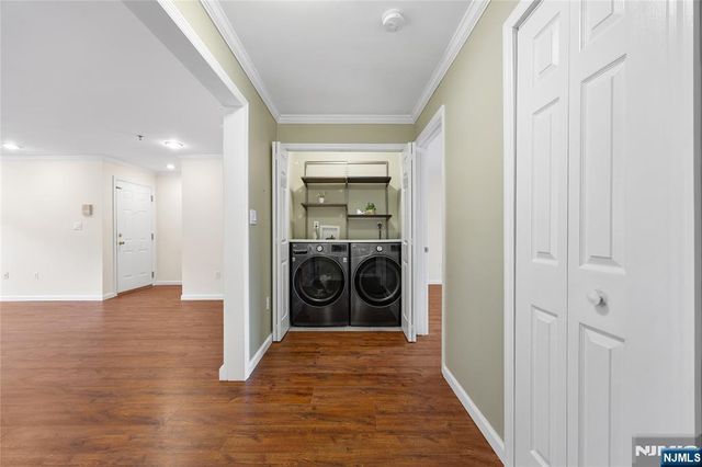 8 Domessina Lane C1, Caldwell, NJ 07006