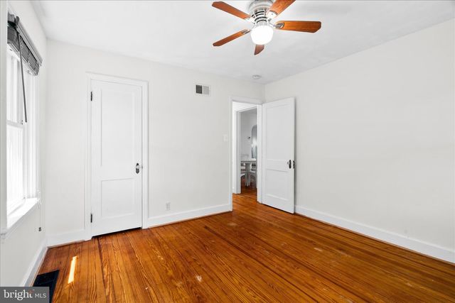 402 GUILFORD AVE, Hagerstown, MD 21740