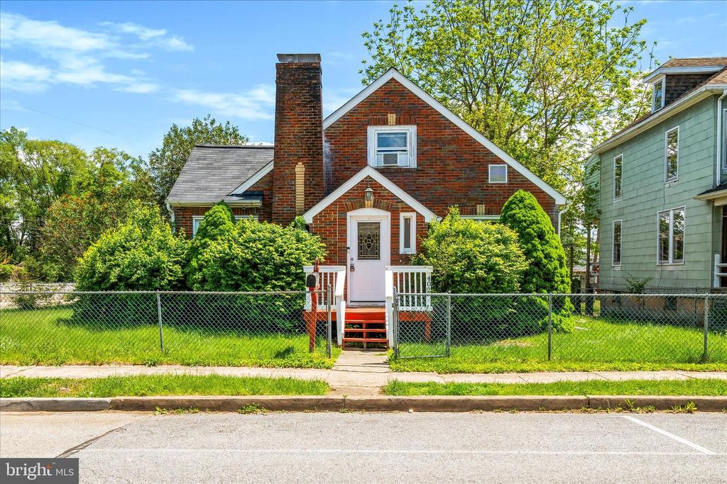 402 GUILFORD AVE, Hagerstown, MD 21740